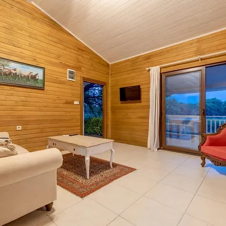 Turkuazkoey Country house Finike