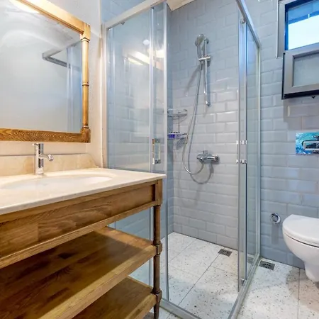 Turkuazkoey בית כפרי פיניקה